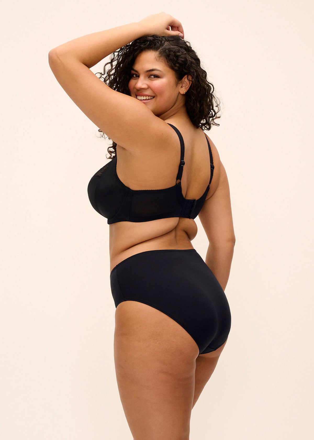 elomi Morgan Black Stretch Banded Bra